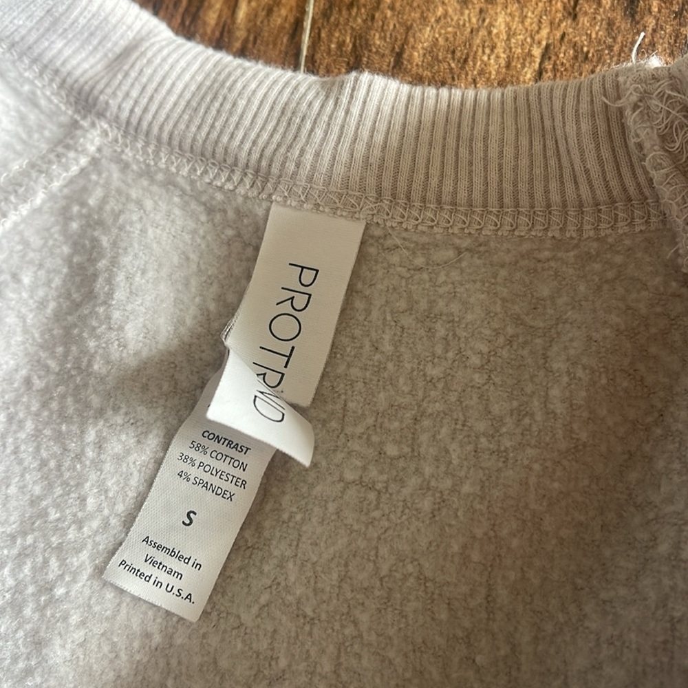 Protrend Crewneck Trendy Smiley sweatshirt - Picture 6 of 6